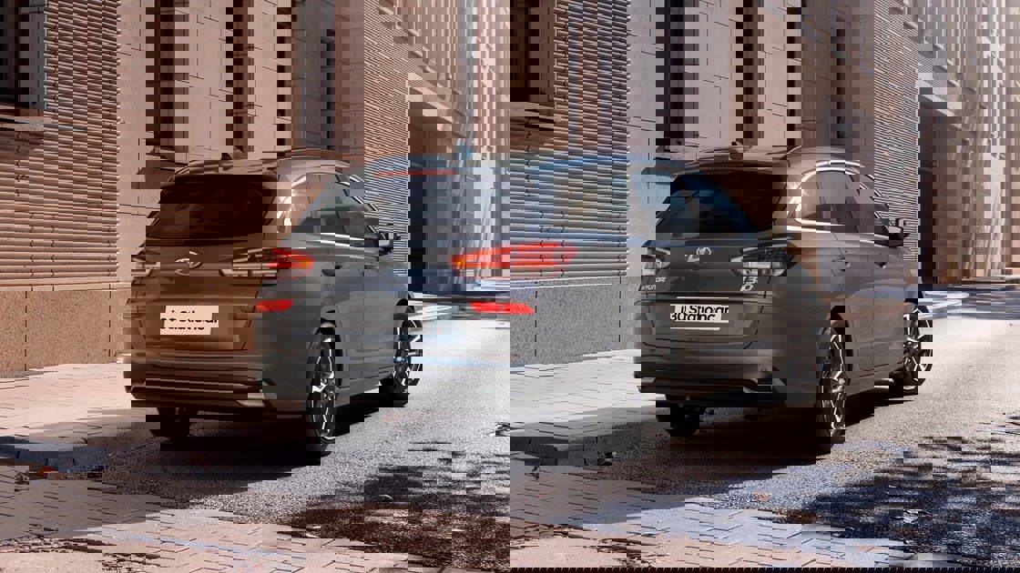 Hyundai i30 Stationcar med bagenden til