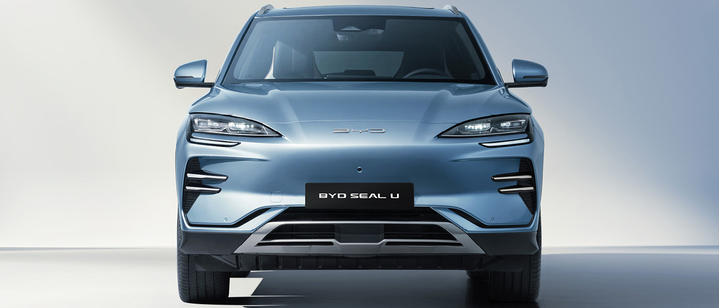 BYD SEAL U i farven Sky blue set forfra