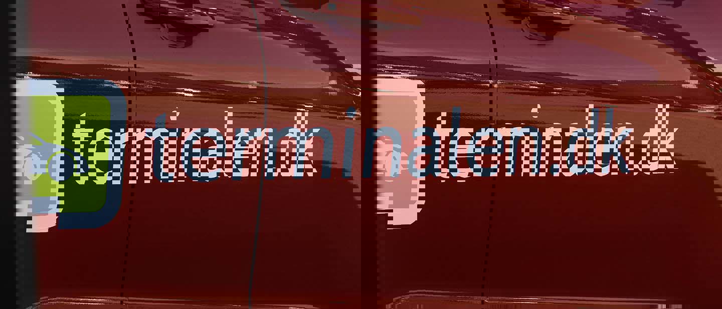 Terminalen.dk streamer på siden af bil