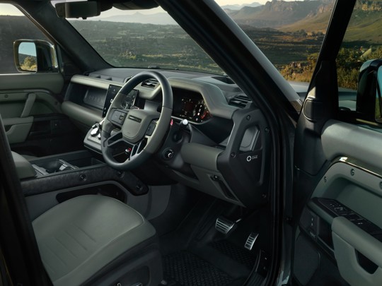 DEF OCTA 25MY FAROE GREEN 100125 84 INTERIOR